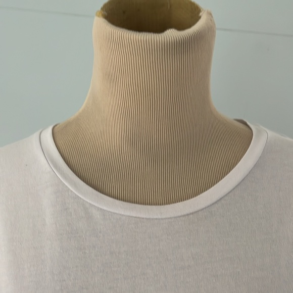 Karl Lagerfeld white with black and red Paris Motif T-Shirt like new condition/M - Picture 6 of 8